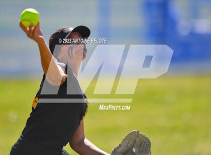 Thumbnail 2 in Trabuco Hills vs. Santa Fe photogallery.