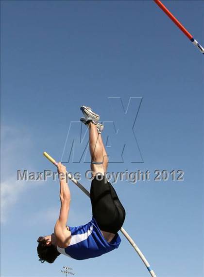 Thumbnail 3 in Mullen Runner's Roost Invitational (Boys Pole Vault) photogallery.