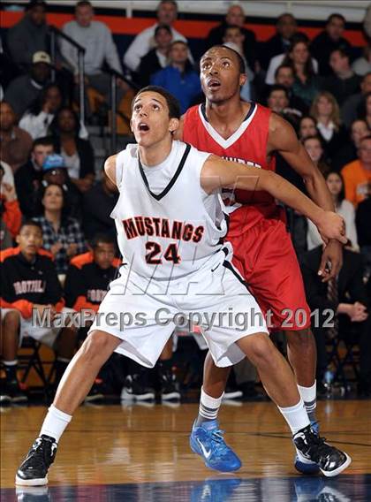 Thumbnail 3 in Lindhurst vs. Foothill (CIF SJS D3 Playoffs) photogallery.