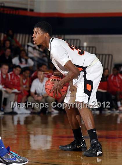 Thumbnail 1 in Lindhurst vs. Foothill (CIF SJS D3 Playoffs) photogallery.
