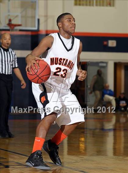 Thumbnail 2 in Lindhurst vs. Foothill (CIF SJS D3 Playoffs) photogallery.