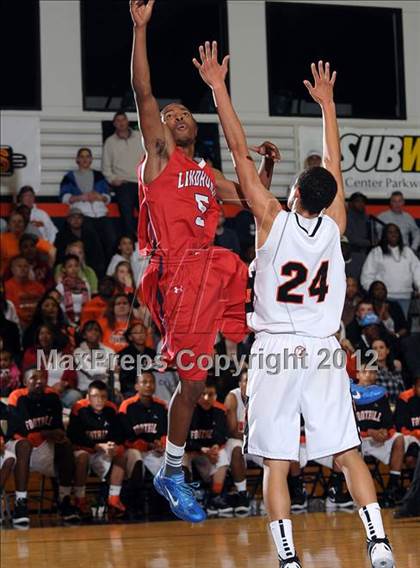 Thumbnail 3 in Lindhurst vs. Foothill (CIF SJS D3 Playoffs) photogallery.