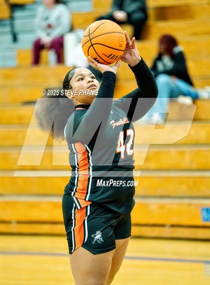 Thumbnail 1 in Foothill @ Valley photogallery.