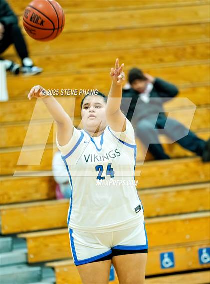 Thumbnail 1 in Foothill @ Valley photogallery.