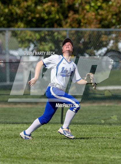 Thumbnail 2 in Notre Dame vs Blair Oaks (Capital City Invitational) photogallery.