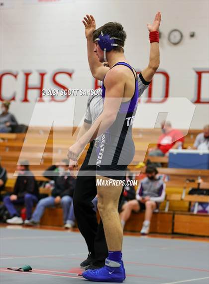Thumbnail 1 in Buzz Matson Invitational Tournament photogallery.