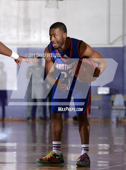 Thumbnail 1 in Christian Brothers vs. Folsom (St. Hope Elite Classic) photogallery.
