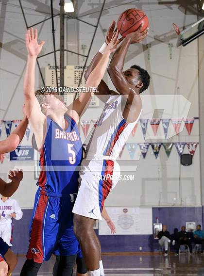 Thumbnail 3 in Christian Brothers vs. Folsom (St. Hope Elite Classic) photogallery.