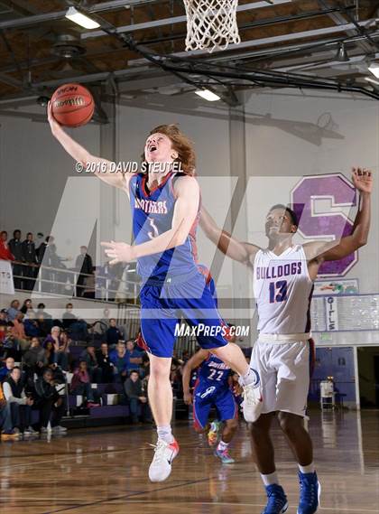 Thumbnail 3 in Christian Brothers vs. Folsom (St. Hope Elite Classic) photogallery.