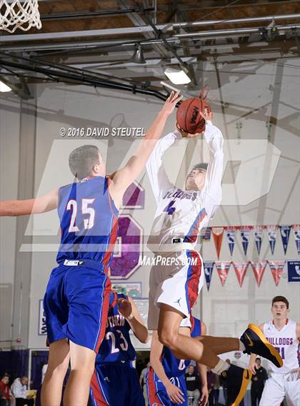 Thumbnail 2 in Christian Brothers vs. Folsom (St. Hope Elite Classic) photogallery.