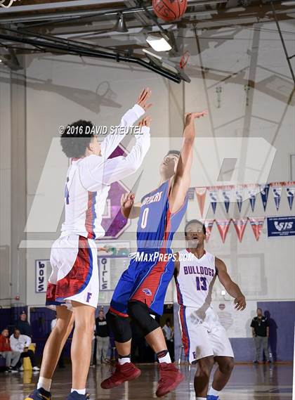 Thumbnail 3 in Christian Brothers vs. Folsom (St. Hope Elite Classic) photogallery.