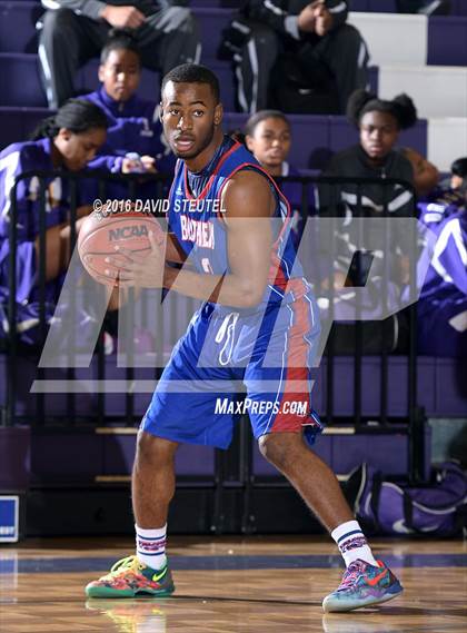 Thumbnail 2 in Christian Brothers vs. Folsom (St. Hope Elite Classic) photogallery.
