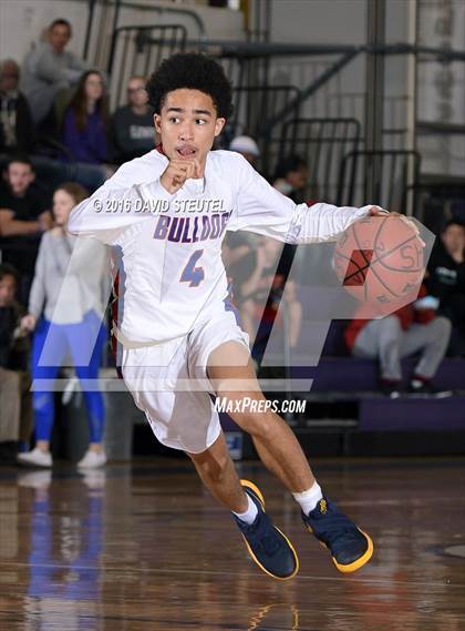 Thumbnail 3 in Christian Brothers vs. Folsom (St. Hope Elite Classic) photogallery.