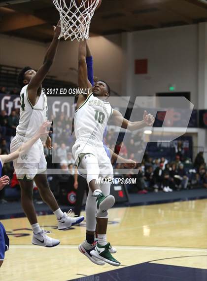 Thumbnail 2 in Tamalpais vs. Moreau Catholic (CIF NCS D2 Final) photogallery.