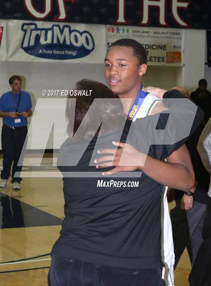 Thumbnail 2 in Tamalpais vs. Moreau Catholic (CIF NCS D2 Final) photogallery.