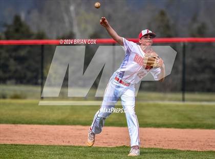 Thumbnail 2 in Flippin vs Green Forest (4th Annual Forrest Wood - Wood Bat Classic) photogallery.