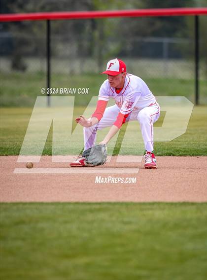 Thumbnail 2 in Flippin vs Green Forest (4th Annual Forrest Wood - Wood Bat Classic) photogallery.