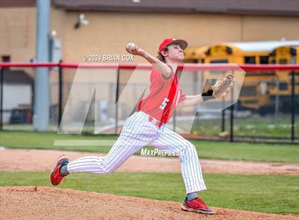 Thumbnail 2 in Flippin vs Green Forest (4th Annual Forrest Wood - Wood Bat Classic) photogallery.