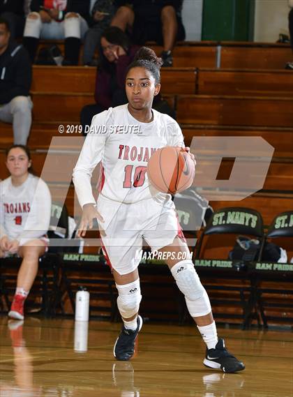 Thumbnail 1 in Lincoln vs. Fairmont Prep (St. Mary's Stockton MLK Showcase) photogallery.