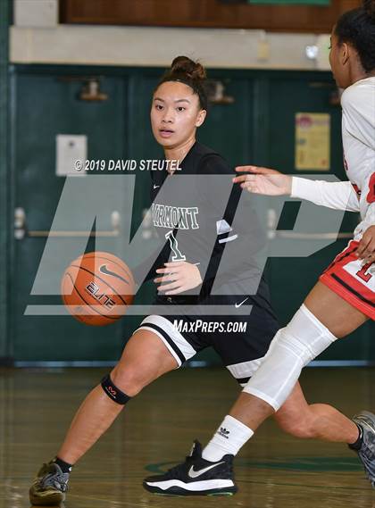 Thumbnail 3 in Lincoln vs. Fairmont Prep (St. Mary's Stockton MLK Showcase) photogallery.