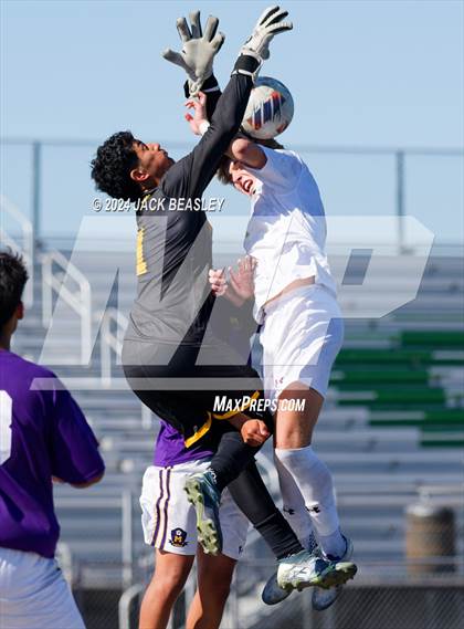 Thumbnail 2 in Shadow Ridge vs Mesa (Coyote Classic Tournament) photogallery.