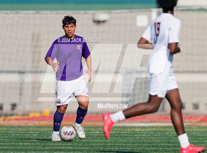 Thumbnail 3 in Shadow Ridge vs Mesa (Coyote Classic Tournament) photogallery.