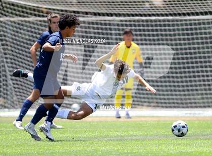 Thumbnail 2 in Mira Costa vs. Birmingham (CIF D1 Regional Finals) photogallery.