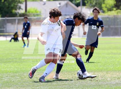 Thumbnail 3 in Mira Costa vs. Birmingham (CIF D1 Regional Finals) photogallery.
