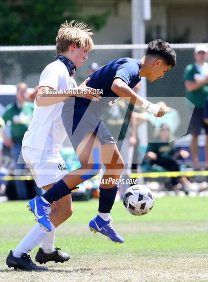 Thumbnail 3 in Mira Costa vs. Birmingham (CIF D1 Regional Finals) photogallery.