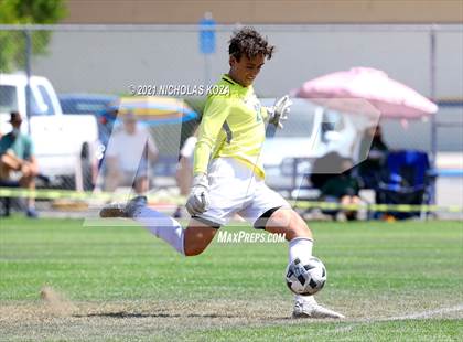 Thumbnail 2 in Mira Costa vs. Birmingham (CIF D1 Regional Finals) photogallery.