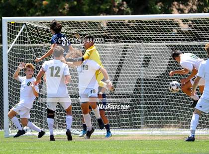 Thumbnail 2 in Mira Costa vs. Birmingham (CIF D1 Regional Finals) photogallery.