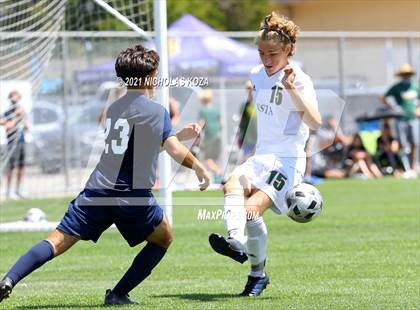 Thumbnail 1 in Mira Costa vs. Birmingham (CIF D1 Regional Finals) photogallery.