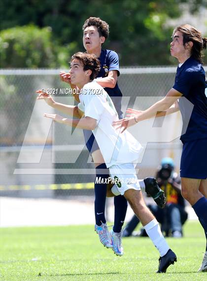 Thumbnail 1 in Mira Costa vs. Birmingham (CIF D1 Regional Finals) photogallery.