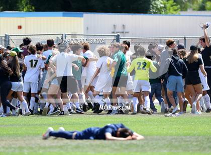 Thumbnail 2 in Mira Costa vs. Birmingham (CIF D1 Regional Finals) photogallery.