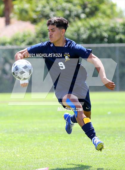 Thumbnail 3 in Mira Costa vs. Birmingham (CIF D1 Regional Finals) photogallery.