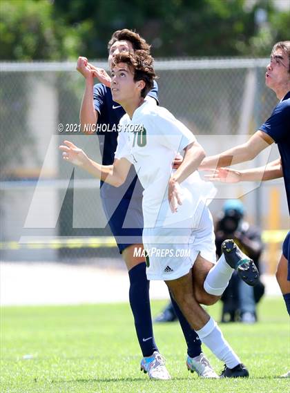 Thumbnail 3 in Mira Costa vs. Birmingham (CIF D1 Regional Finals) photogallery.