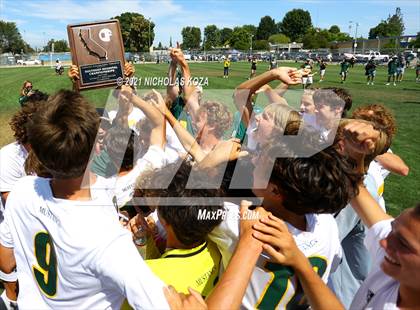 Thumbnail 3 in Mira Costa vs. Birmingham (CIF D1 Regional Finals) photogallery.