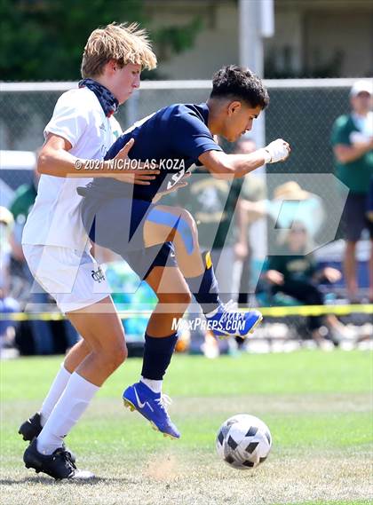 Thumbnail 2 in Mira Costa vs. Birmingham (CIF D1 Regional Finals) photogallery.