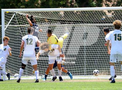 Thumbnail 3 in Mira Costa vs. Birmingham (CIF D1 Regional Finals) photogallery.