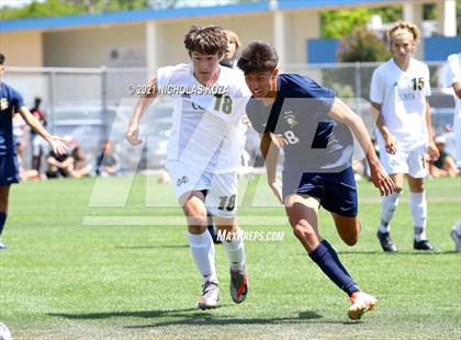 Thumbnail 2 in Mira Costa vs. Birmingham (CIF D1 Regional Finals) photogallery.