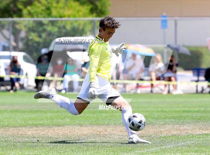 Thumbnail 3 in Mira Costa vs. Birmingham (CIF D1 Regional Finals) photogallery.