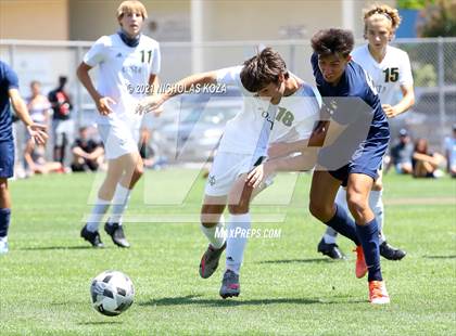 Thumbnail 3 in Mira Costa vs. Birmingham (CIF D1 Regional Finals) photogallery.