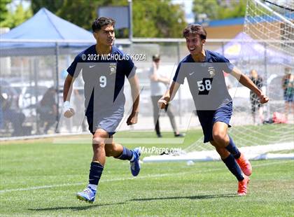 Thumbnail 2 in Mira Costa vs. Birmingham (CIF D1 Regional Finals) photogallery.