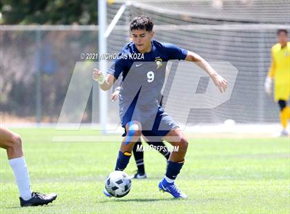 Thumbnail 3 in Mira Costa vs. Birmingham (CIF D1 Regional Finals) photogallery.