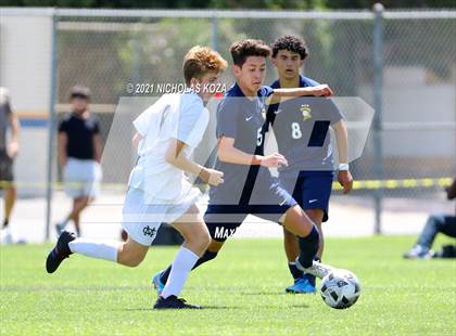 Thumbnail 3 in Mira Costa vs. Birmingham (CIF D1 Regional Finals) photogallery.