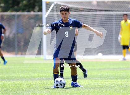 Thumbnail 2 in Mira Costa vs. Birmingham (CIF D1 Regional Finals) photogallery.