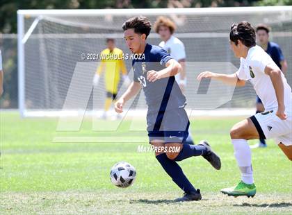 Thumbnail 3 in Mira Costa vs. Birmingham (CIF D1 Regional Finals) photogallery.