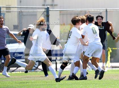 Thumbnail 2 in Mira Costa vs. Birmingham (CIF D1 Regional Finals) photogallery.