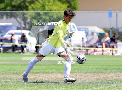 Thumbnail 2 in Mira Costa vs. Birmingham (CIF D1 Regional Finals) photogallery.
