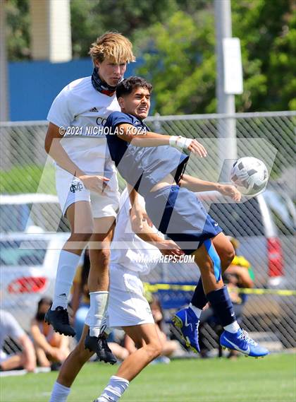 Thumbnail 2 in Mira Costa vs. Birmingham (CIF D1 Regional Finals) photogallery.